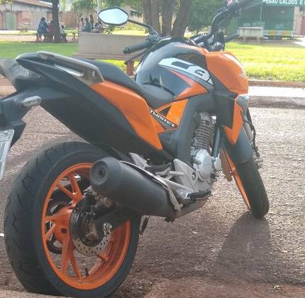 HONDA CB TWISTER HONDA CB TWISTER